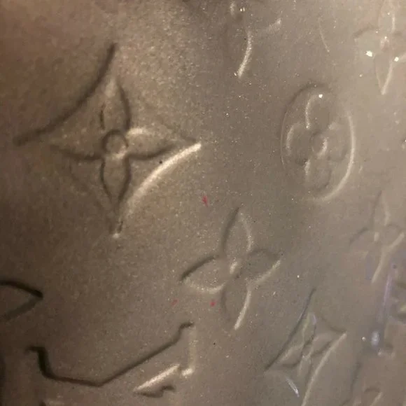 Louis Vuitton Vernis Alma MM Gris Silver Grey Handbag Rare Color Limited Edition - Picture 12 of 12